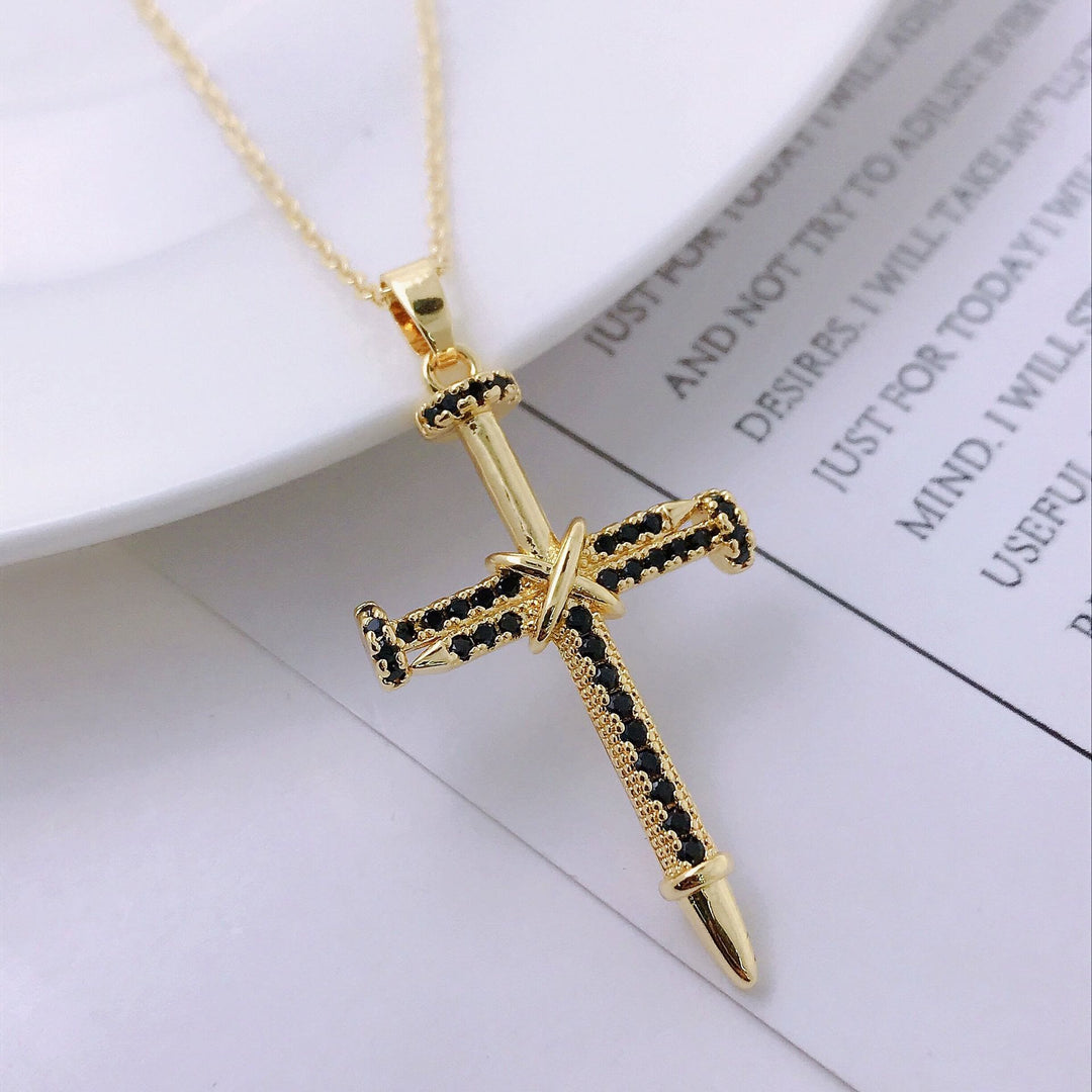 Christianartworkshop Collana con croce ispirata alle unghie e zirconi cubici: tieni stretta la Sua grazia - Nero - image 9