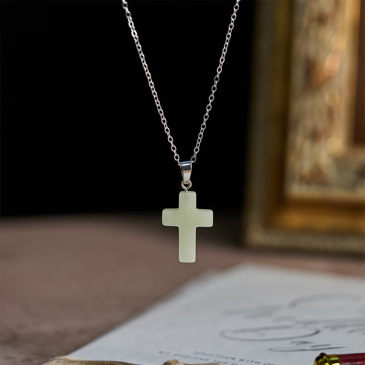 Christianartworkshop Collana con croce fosforescente e biglietto con messaggio di amicizia: incarna la sua dolce grazia - image 4