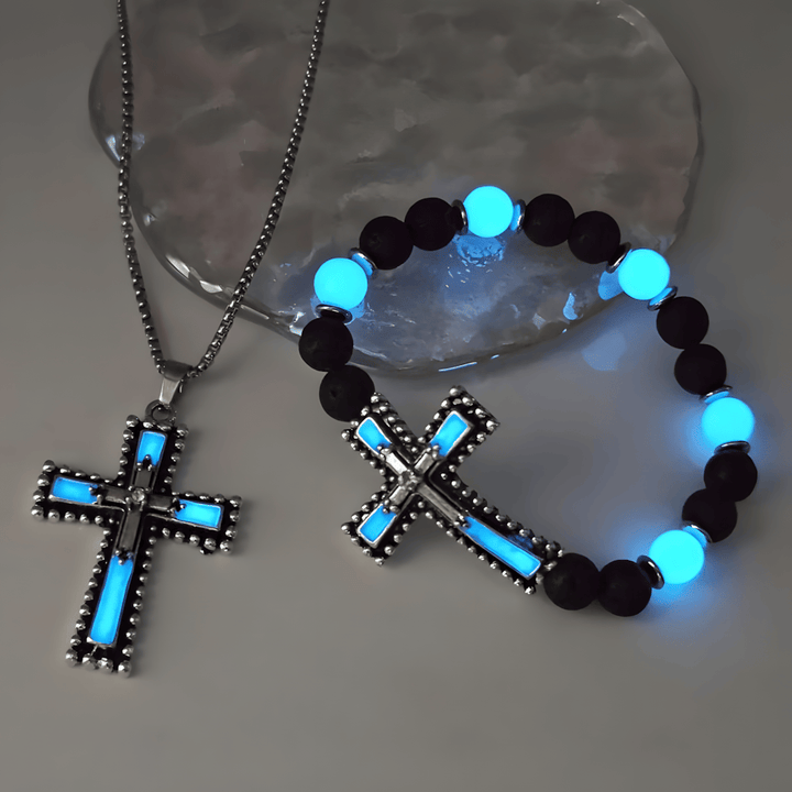 Christianartworkshop Set di gioielli a forma di croce che si illumina al buio con pietra vulcanica: tieni vicina la Sua Grazia dopo il tramonto - Set blu da 2 - image 0