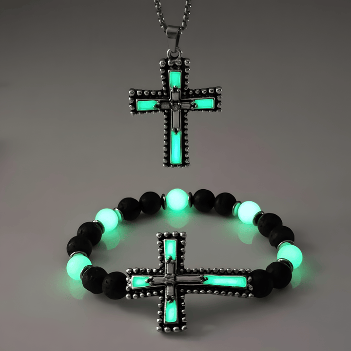 Christianartworkshop Set di gioielli a forma di croce che si illumina al buio con pietra vulcanica: tieni vicina la Sua Grazia dopo il tramonto - Set verde di 2 - image 3