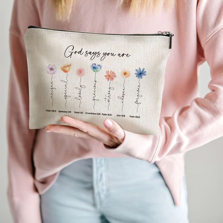 Christianartworkshop Dio dice che sei un'affermazione biblica. Borsa da viaggio per cosmetici: incarna la sua amorevole verità. - image 1