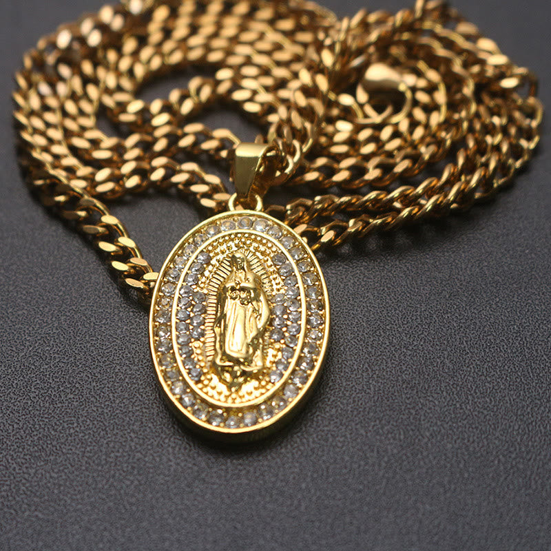 Christianartworkshop Collana con ciondolo a medaglione ovale scintillante della Madonna: incarna la sua tenera intercessione - D'oro - image 0