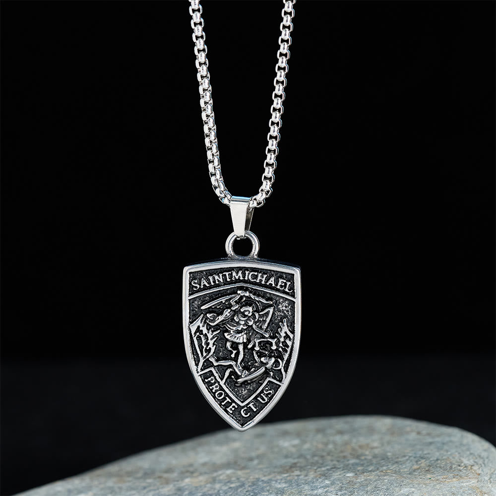 Christianartworkshop Collana con ciondolo "Scudetto di San Michele Proteggici": incarna la sua coraggiosa protezione - image 2