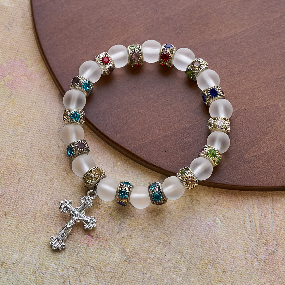 Christianartworkshop Bracciale con croce in agata verde smerigliata e vetro bianco: fede delicata in una texture luminosa - image 11