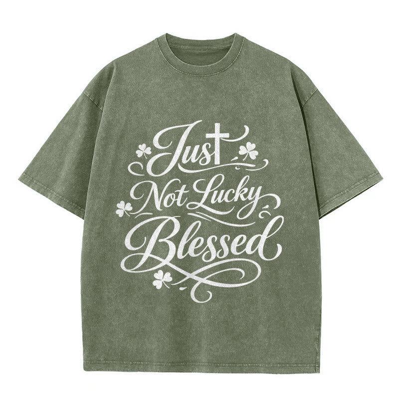 Christianartworkshop Maglietta unisex lavata con scritta Just Not Lucky, Blessed Cross & Shamrock - Verde militare - 5XL - image 9