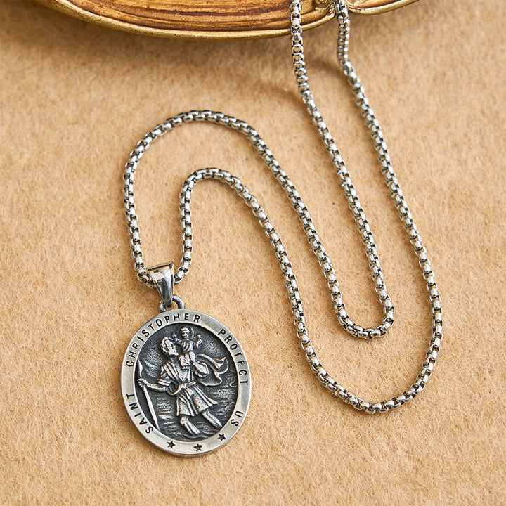 Christianartworkshop Collana con medaglione ovale "San Cristoforo ci protegga": incarna la protezione del suo viaggiatore - image 3