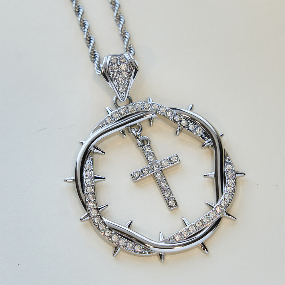 Christianartworkshop Ciondolo con corona di spine e croce: promemoria di fede e grazia da indossare ogni giorno - image 7