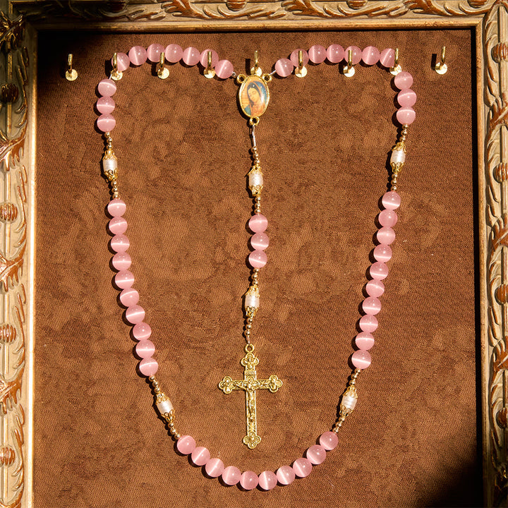 Christianartworkshop Rosario della Madonna con perline acriliche e occhio di gatto rosa: incarna l'amore sacro e la dolce devozione - La Madonna e il Crocifisso - image 0