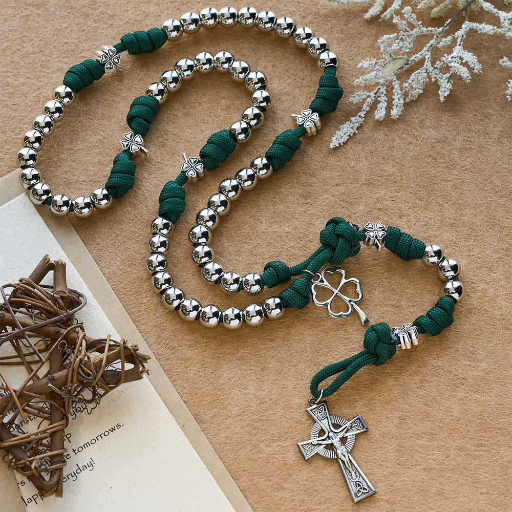 Rosario con paracord e crocifisso a quadrifoglio Christianartworkshop : incarna forza e devozione sacre - Crocifisso - image 0