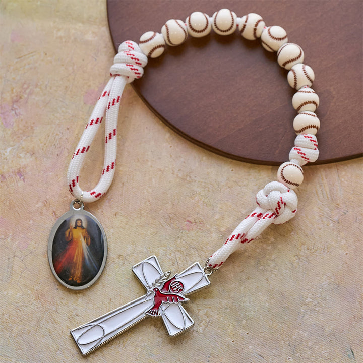 Christianartworkshop Rosario tascabile con perline da baseball, crocifisso a forma di colomba e medaglia della Divina Misericordia - Gesù e la croce - image 0