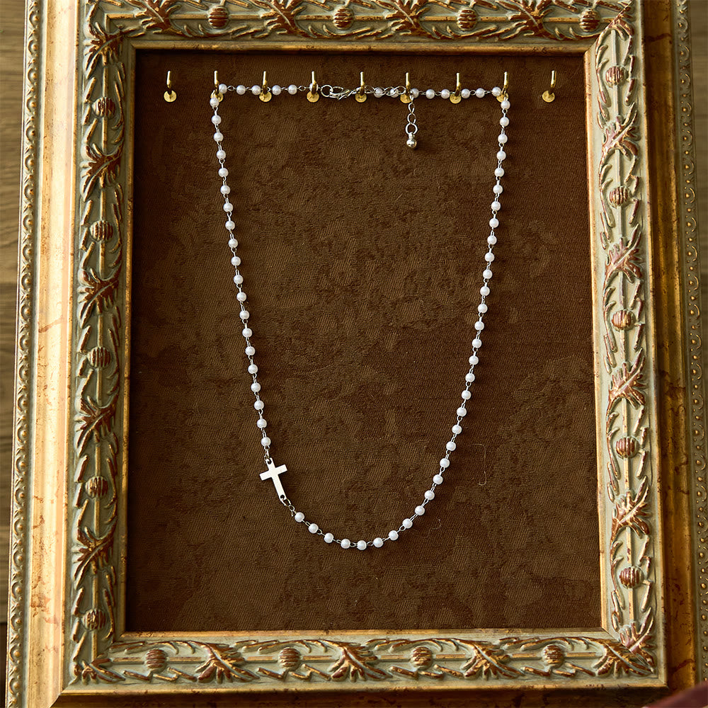 Christianartworkshop Collana con perline bianche e croce: devozione elegante e grazia fedele - image 3