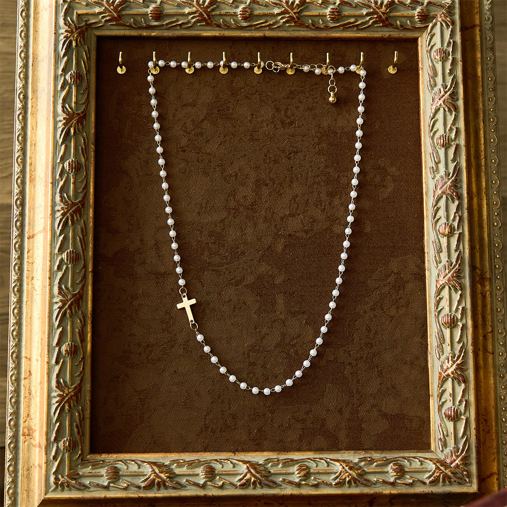 Christianartworkshop Collana con perline bianche e croce: devozione elegante e grazia fedele - image 5