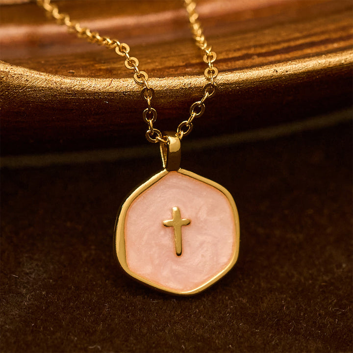 Christianartworkshop Collana con ciondolo a croce geometrica in tonalità pastello - Rosa - image 5