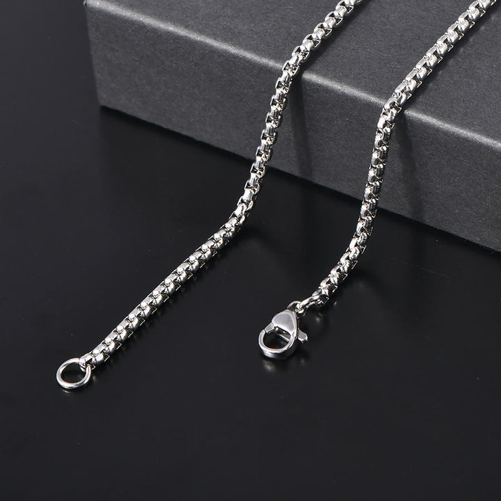 Collana con croce a spirale in argento sterling 925 Christianartworkshop : un moderno tributo alla fede - image 4