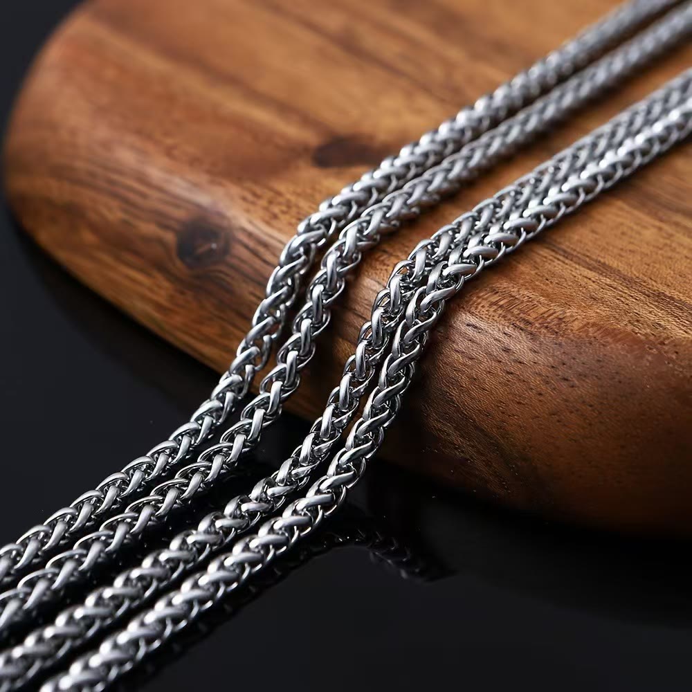 Collana classica con croce in argento sterling e pietre abbaglianti Christianartworkshop : un profondo simbolo di fede - image 4