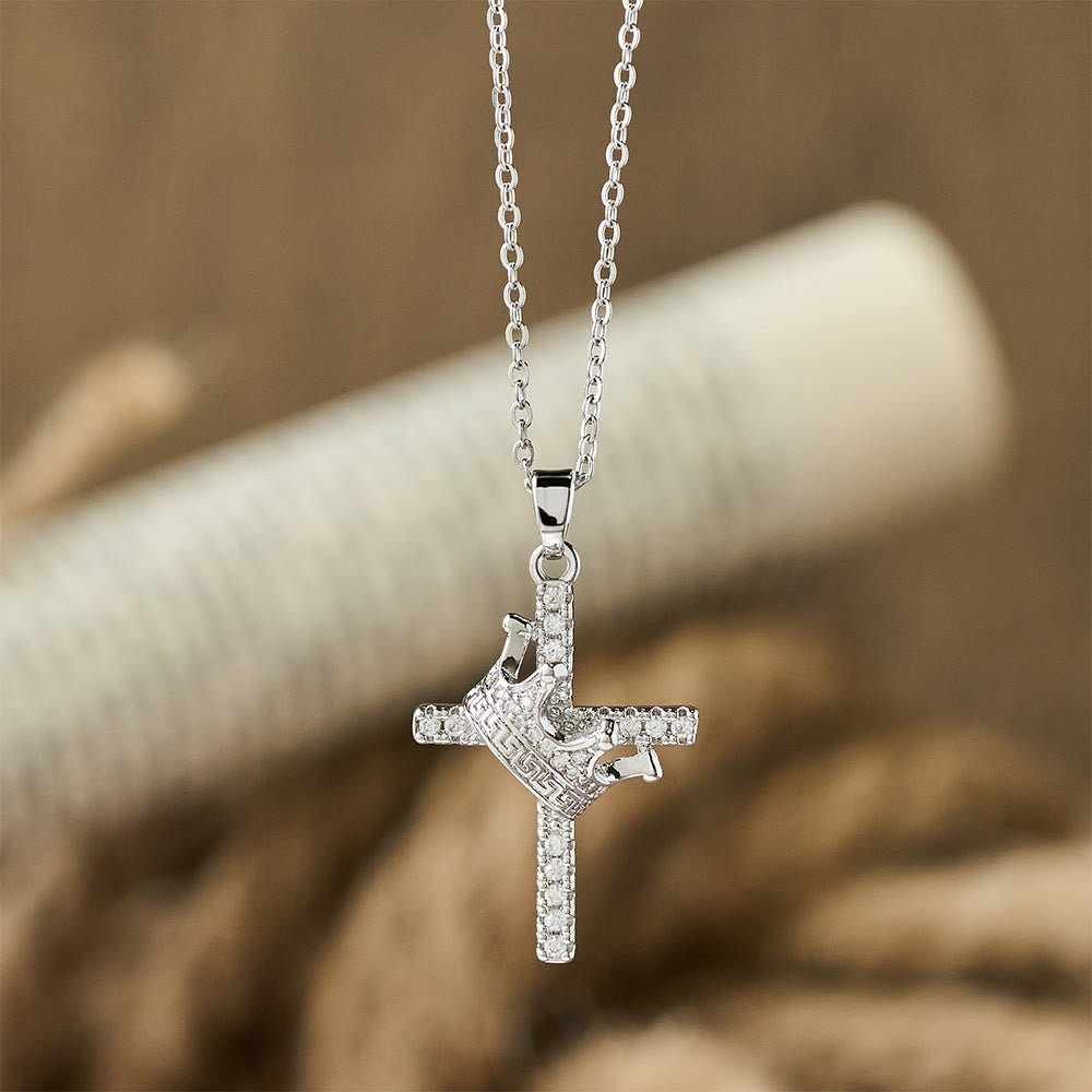 Christianartworkshop Collana con croce e corona scintillanti (2 misure): incarna la fede e la devozione regale - image 12