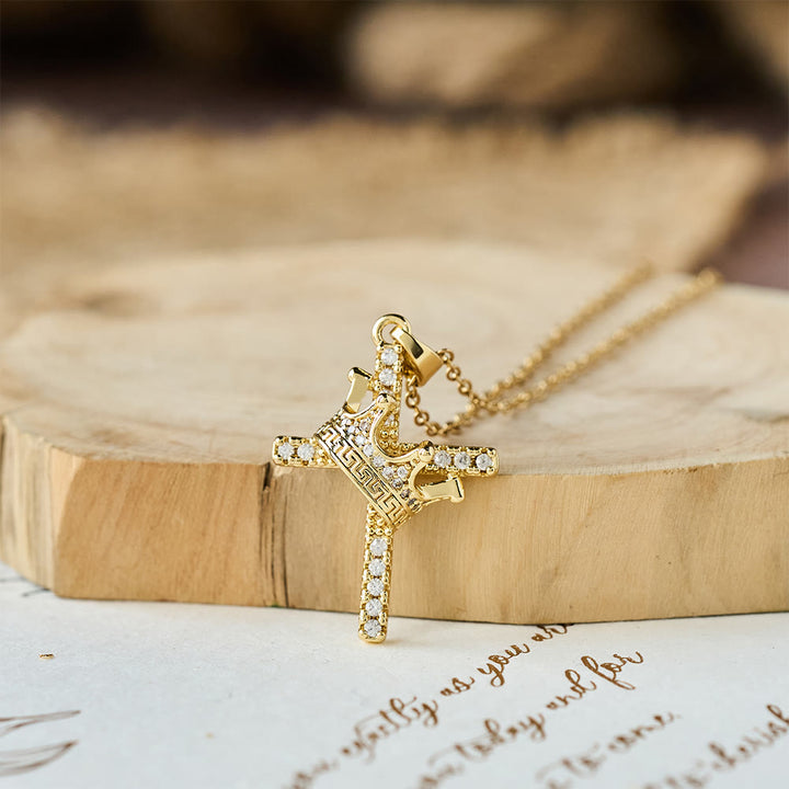 Christianartworkshop Collana con croce e corona scintillanti (2 misure): incarna la fede e la devozione regale - Dorato (L) - image 0