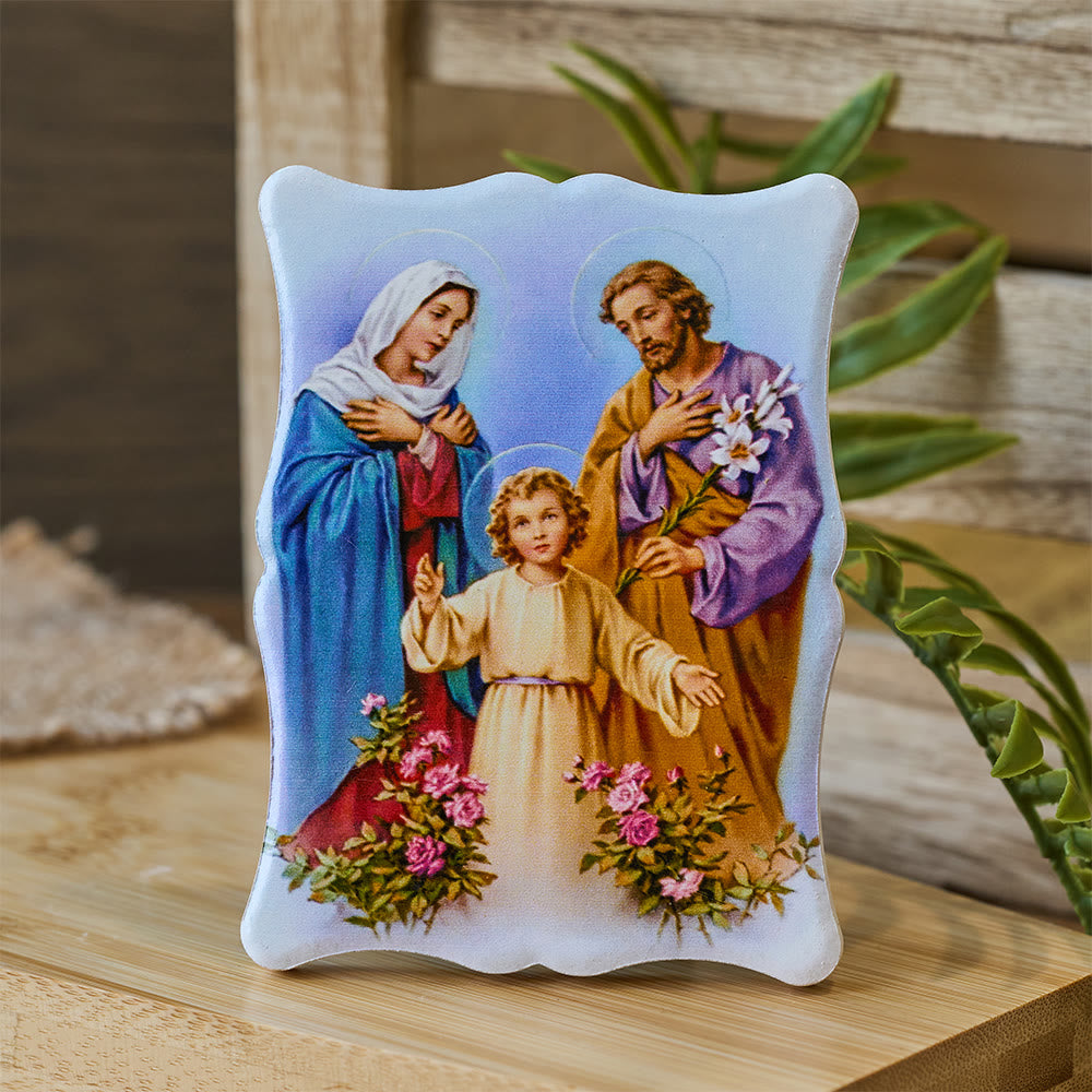 Christianartworkshop Vibrante ornamento in ceramica della Sacra Famiglia: un simbolo di amore e grazia familiare - image 2