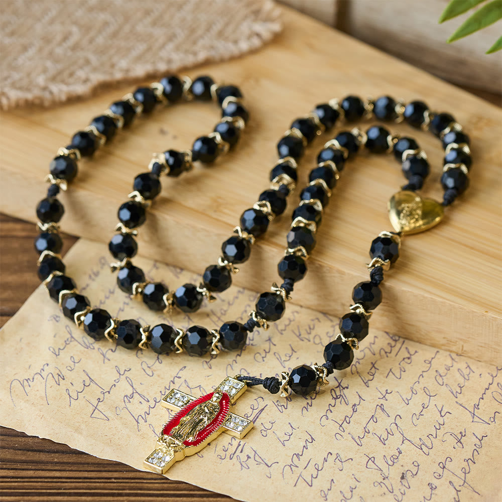 Christianartworkshop Elegante rosario in vetro sfaccettato nero con croce smaltata rossa della Madonna - image 3
