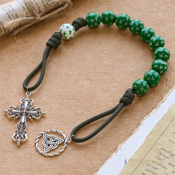 Christianartworkshop Rosario tascabile Irish Blessing Lucky Faith con nodo eterno, perline in legno bianco verde - Verde - image 8