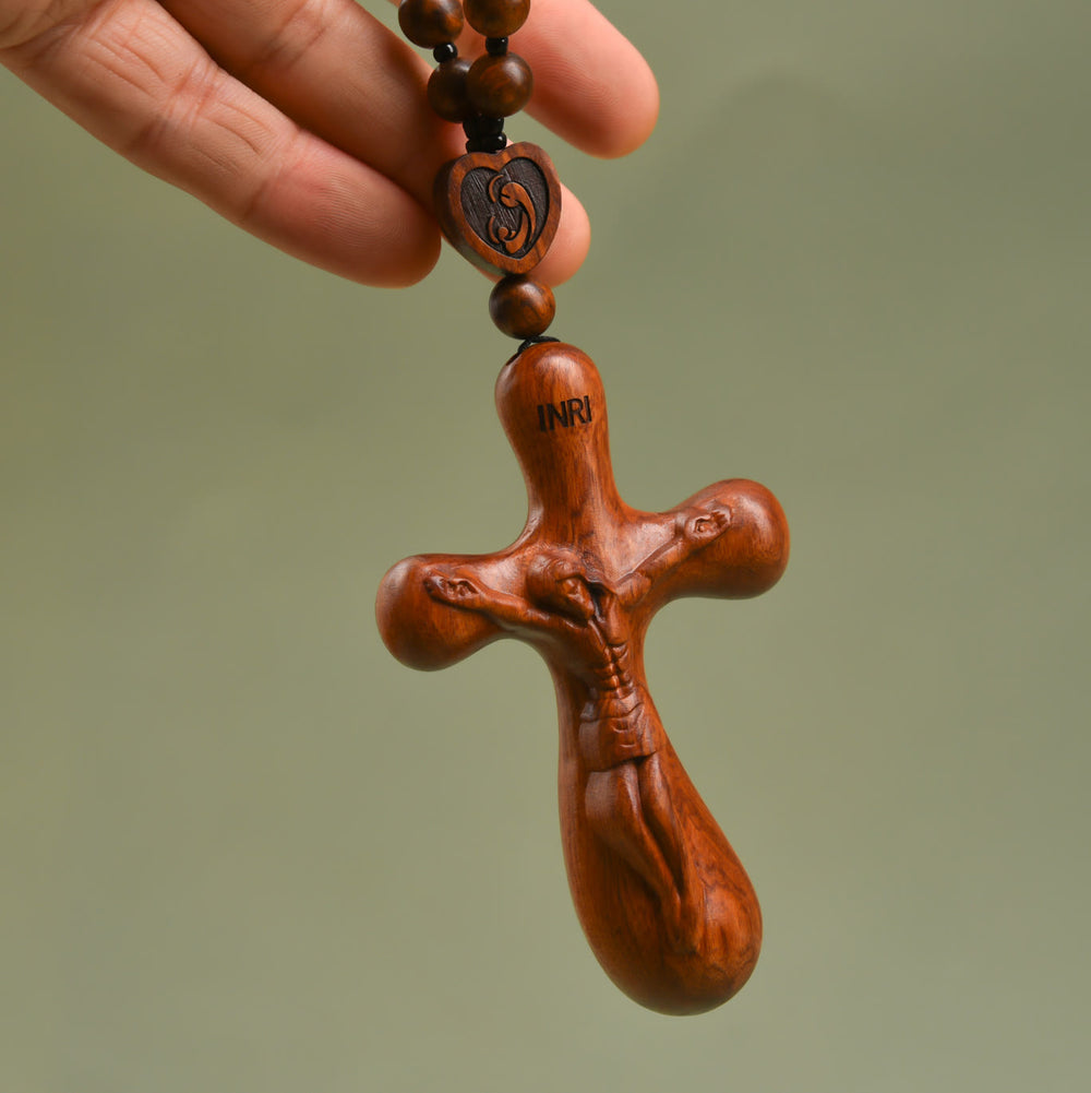 Christianartworkshop - Ciondolo rosario in legno a doppio crocifisso per auto: simbolo di protezione per i viaggiatori. - image 1