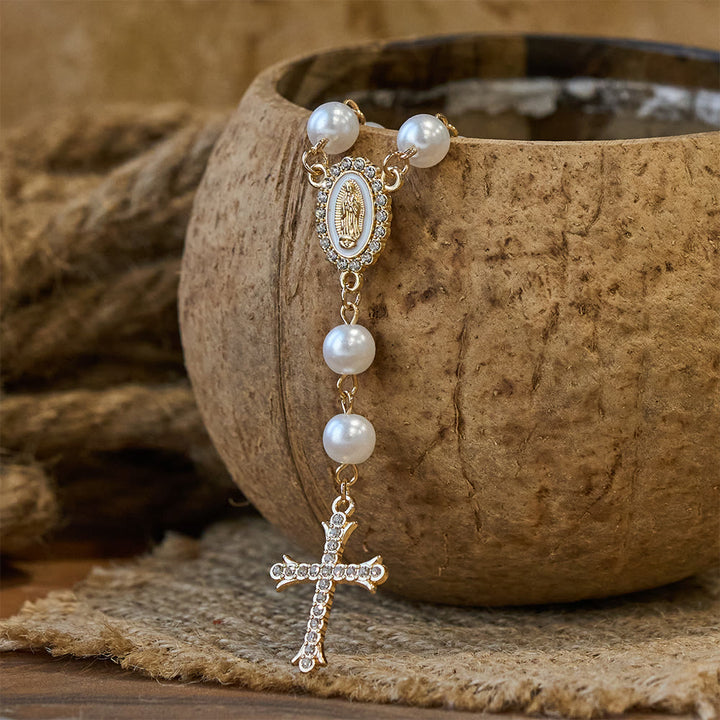 Christianartworkshop Elegante rosario con perle bianche e croce in zircone: un simbolo senza tempo di devozione e grazia - image 5