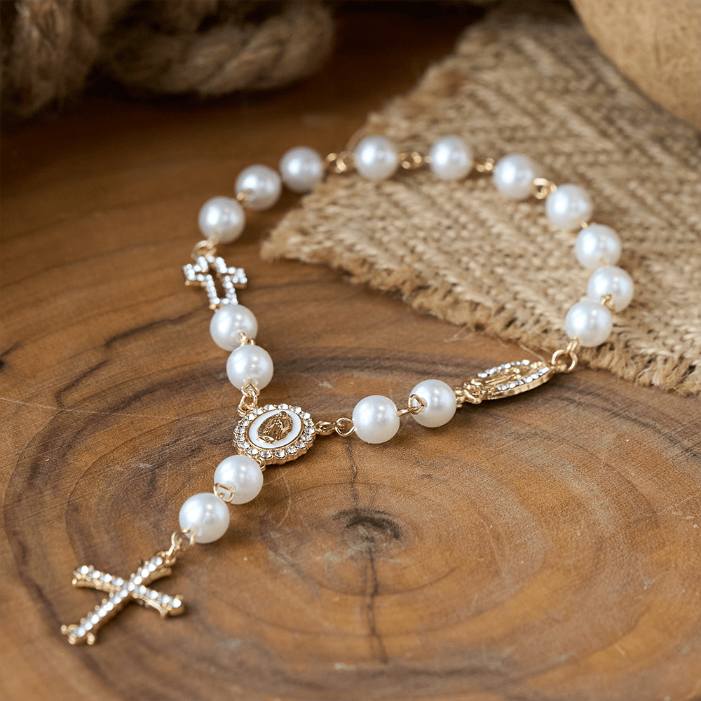 Christianartworkshop Elegante rosario con perle bianche e croce in zircone: un simbolo senza tempo di devozione e grazia - image 2