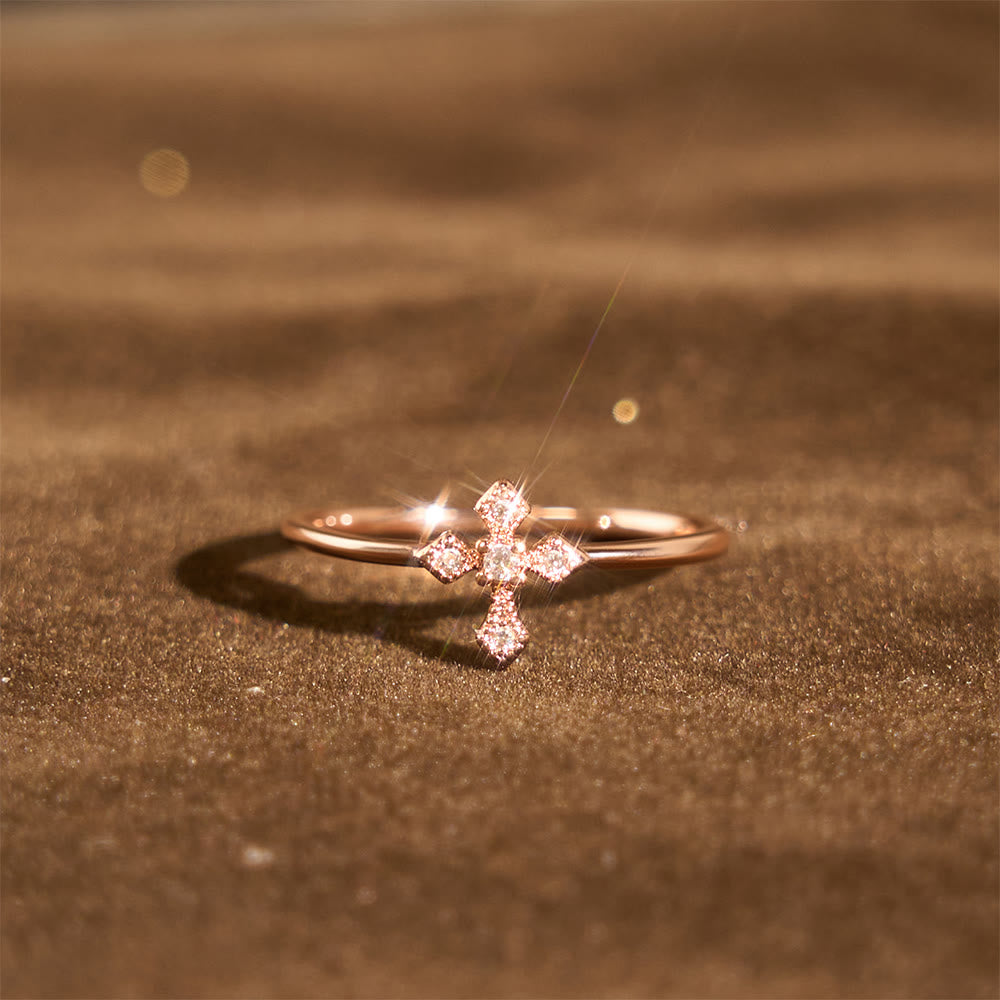 Christianartworkshop Anello a croce con zirconi: devozione senza tempo in oro, argento e oro rosa - image 11