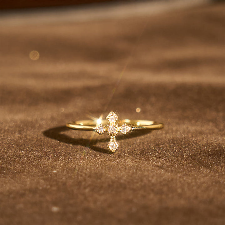 Christianartworkshop Anello a croce con zirconi: devozione senza tempo in oro, argento e oro rosa - image 2