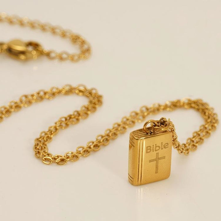 Christianartworkshop Collana con ciondolo biblico e motivo a croce: arricchisci il tuo stile con un significato spirituale - D'oro - image 0