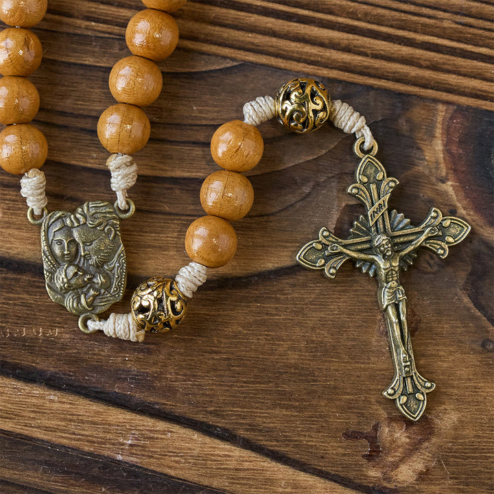 Christianartworkshop Rosario fatto a mano con perline in legno d'ulivo da 10 mm raffigurante la Sacra Famiglia e il Crocifisso per la preghiera sacra - image 6