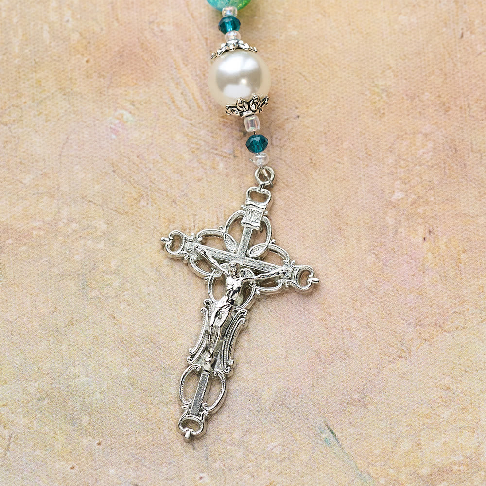 Christianartworkshop Rosario in vetro sfumato blu-verde con mani in preghiera e crocifisso - image 8