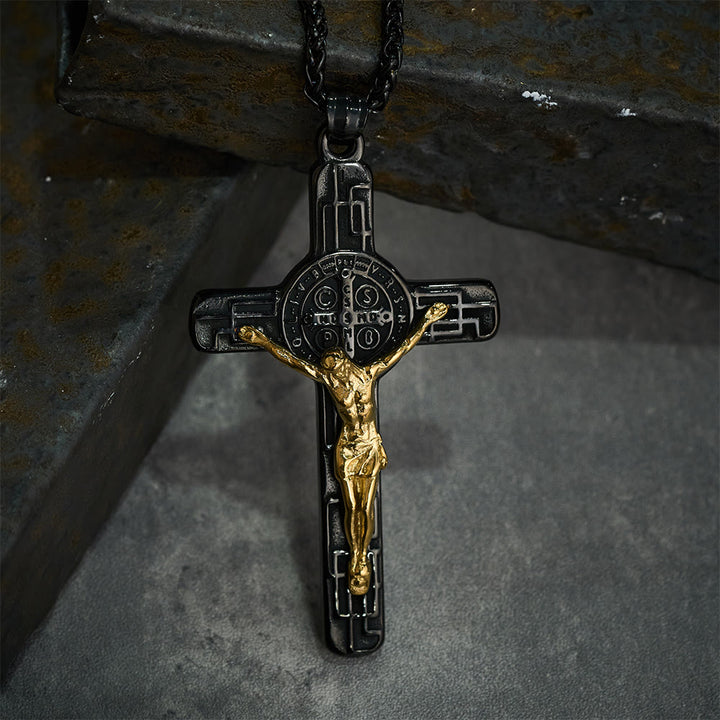 Collana con ciondolo a forma di crocifisso in stile classico retrò Christianartworkshop, con medaglia di protezione di San Benedetto. - image 9