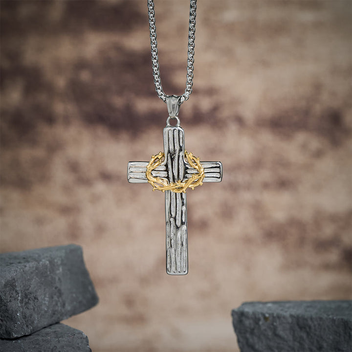 Christianartworkshop Collana con ciondolo a forma di croce con corona di spine di Gesù in stile moderno e protezione sacra - Argento e oro - image 0