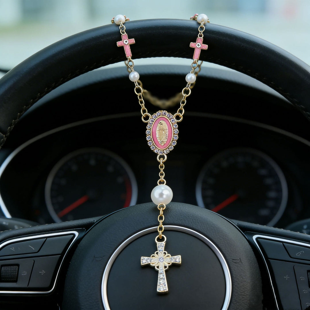 Christianartworkshop Ciondolo per auto con icona della Vergine Maria, croce e perla: simbolo di viaggi sicuri e di fede. - Rosa - image 5