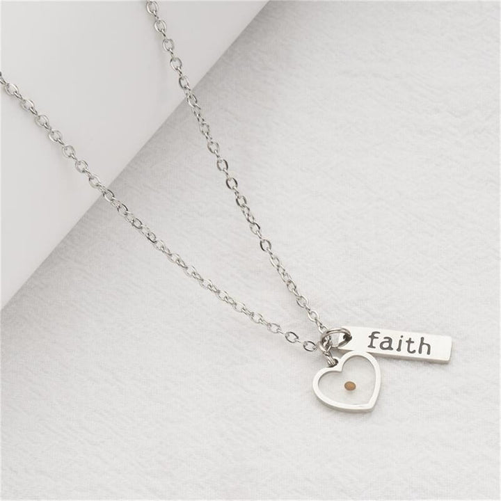 Christianartworkshop Collana con cuore e goccia di lacrima e semi di senape: un simbolo di fede piccolo ma potente - image 1