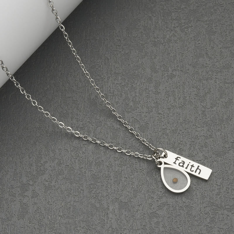 Collana con cuore e goccia di lacrima e semi di senape Christianartworkshop : un simbolo di fede piccolo ma potente - Lacrima - image 4