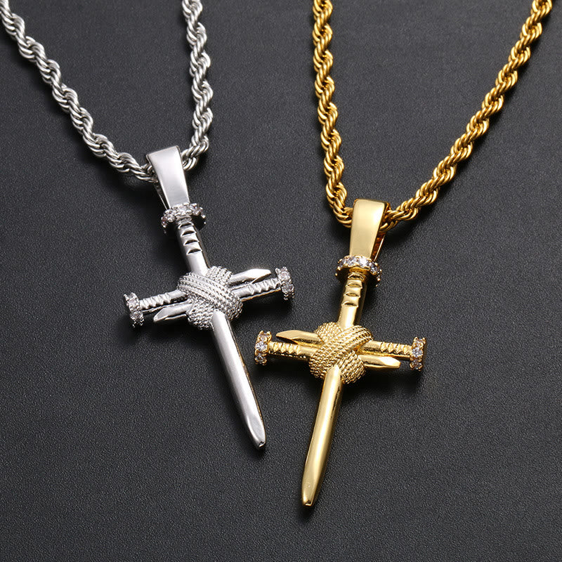 Christianartworkshop Ciondolo a croce a forma di chiodo con dettagli in zircone: un elegante promemoria di fede incrollabile. - image 0