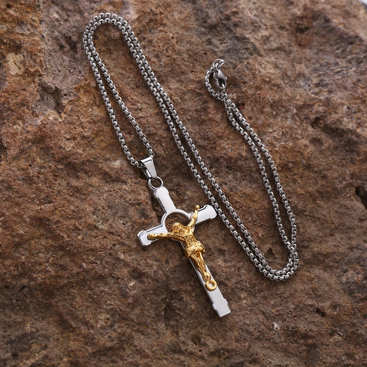 Christianartworkshop Collana con crocifisso in metallo lucido: un simbolo indossabile di grazia divina e protezione. - D'oro - image 1