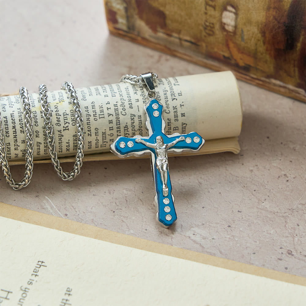 Christianartworkshop Collana con crocifisso scolpito nei dettagli blu/argento: un accessorio sacro per la devozione. - Blu - image 1