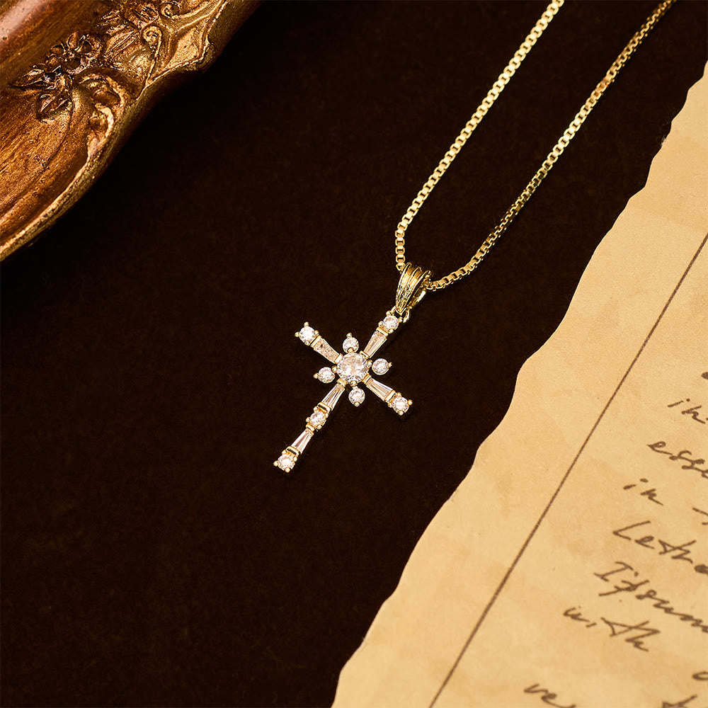 Christianartworkshop Collana con croce impreziosita da pietre scintillanti: un simbolo di protezione divina - image 4