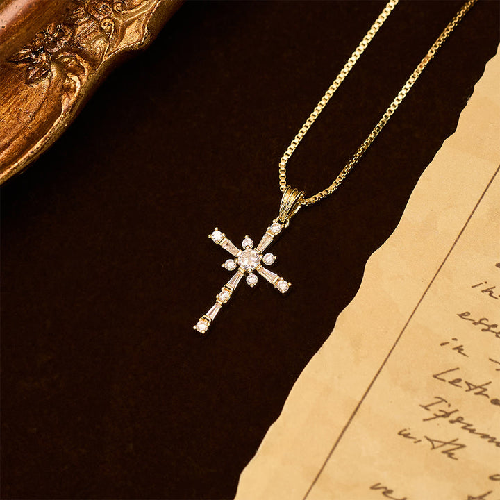 Christianartworkshop Collana con croce impreziosita da pietre scintillanti: un simbolo di protezione divina - image 4