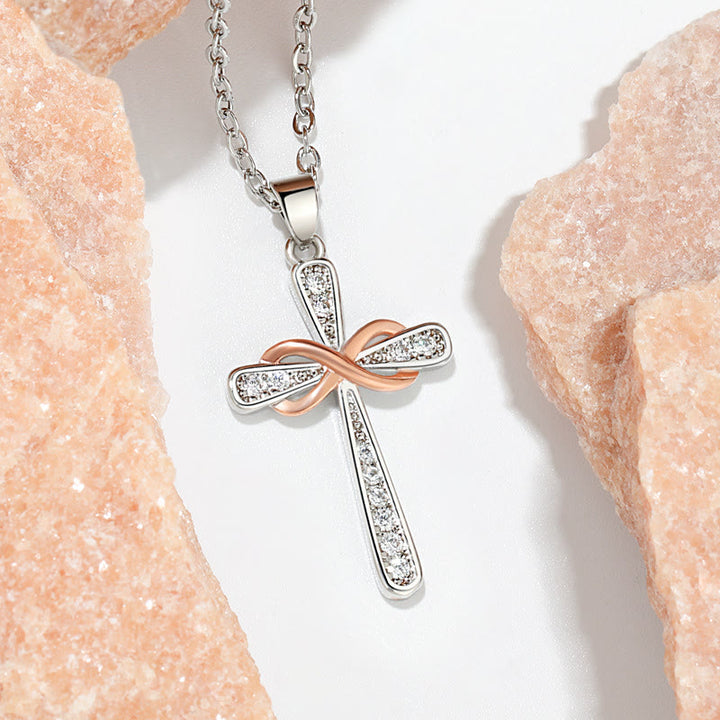 Christianartworkshop Collana con croce dell'infinito e zirconi: simbolo dell'amore eterno di Cristo - Oro rosa - image 9