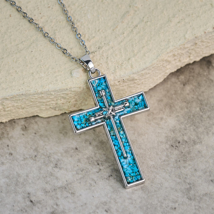 Christianartworkshop Collana con croce a chiodo e intarsio turchese: simbolo dell'amore sacrificale di Cristo - image 3