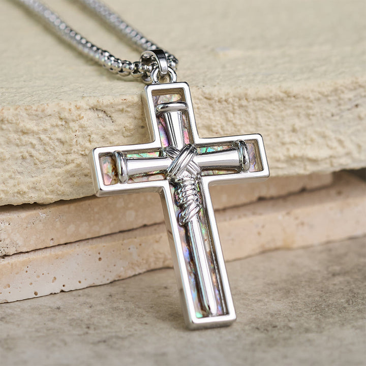 Christianartworkshop Collana con croce a chiodo e intarsio in conchiglia di abalone: ​​simbolo dell'amore sacrificale di Cristo - Bianco - image 0