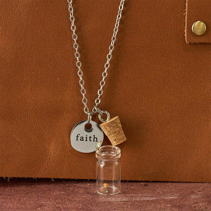 Christianartworkshop Collana con targhetta "Faith" a forma di bottiglia di semi di senape: un simbolo di piccola fede e grande potere. - image 3