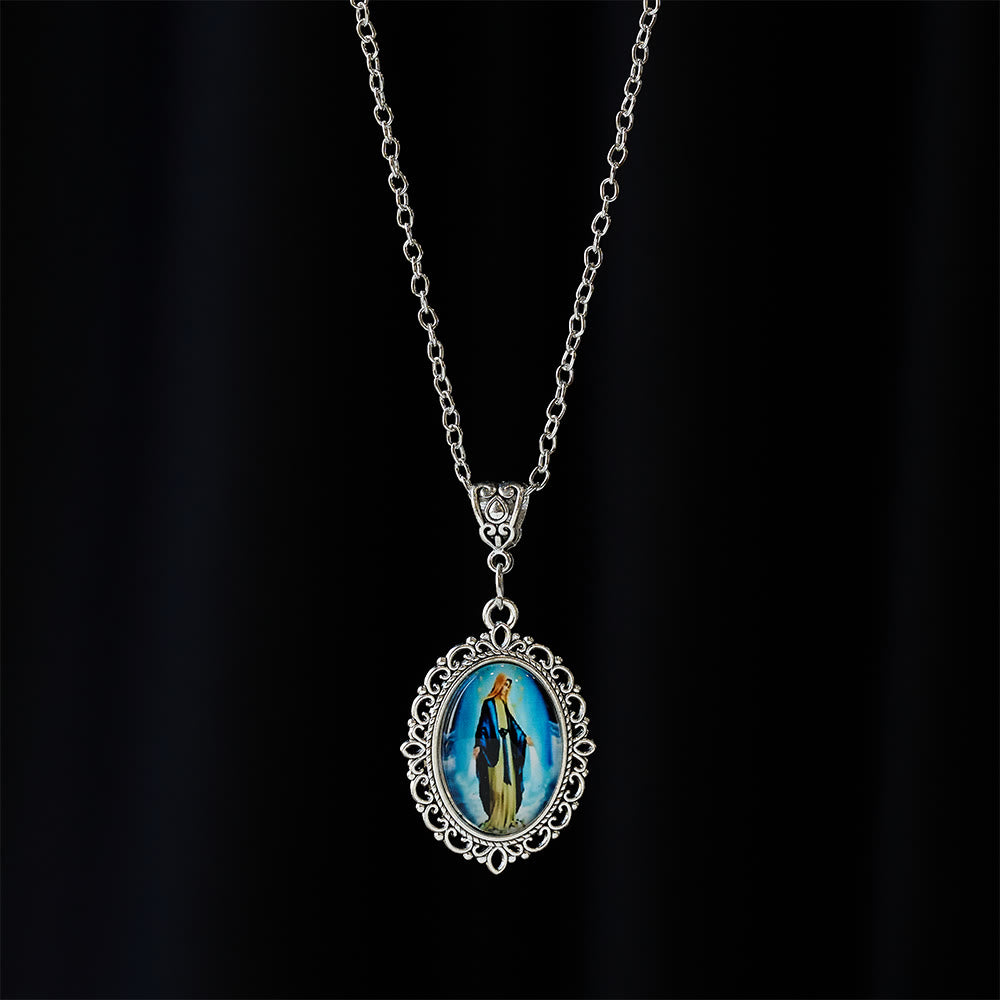 Christianartworkshop Collana con ritratto della Madonna in filigrana: simbolo di grazia sacra e luce divina - image 7