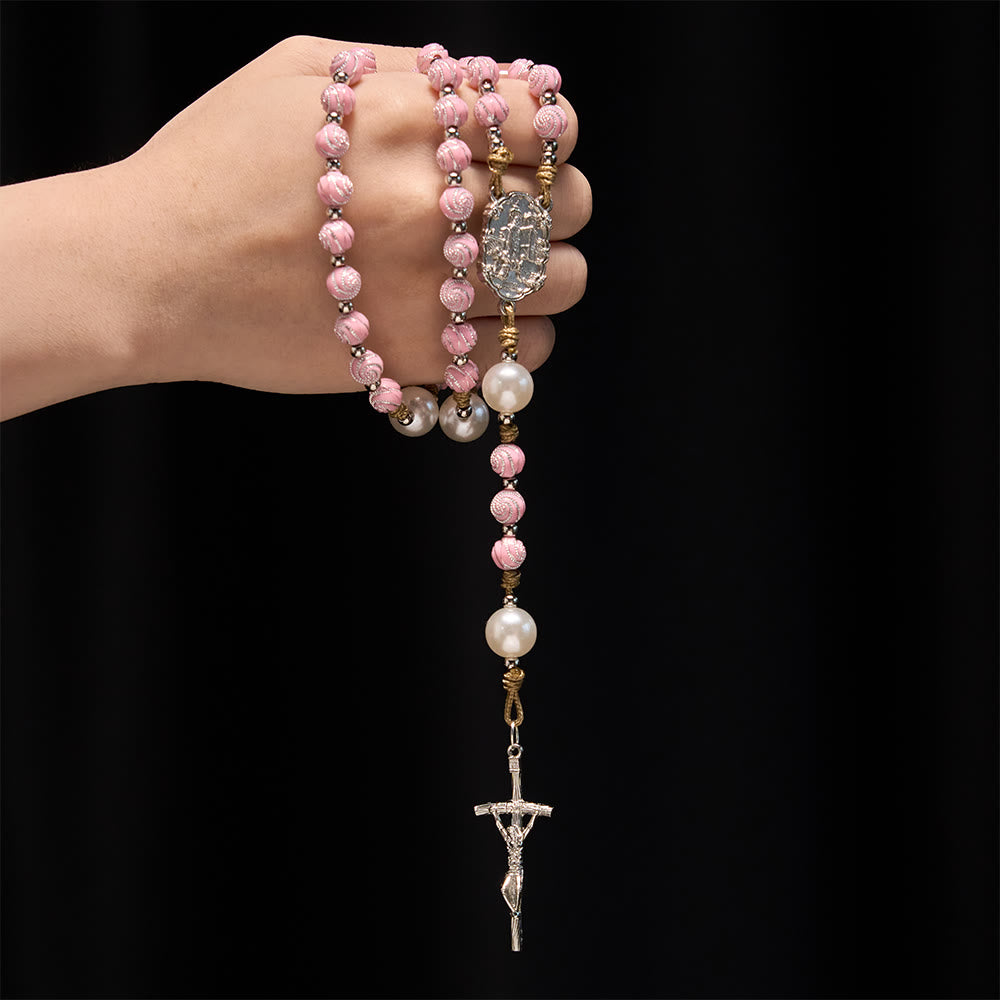 Christianartworkshop Rosario di petali di rosa colmo di grazia: un simbolo sacro per la preghiera e la riflessione. - image 1