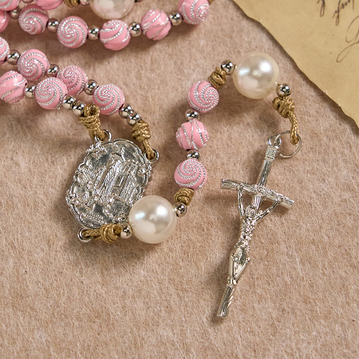 Christianartworkshop Rosario di petali di rosa colmo di grazia: un simbolo sacro per la preghiera e la riflessione. - image 7