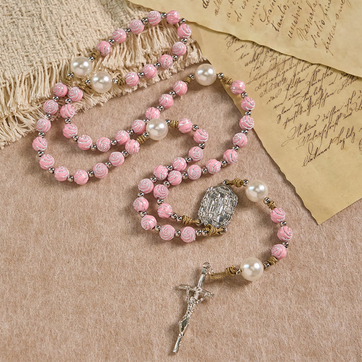 Christianartworkshop Rosario di petali di rosa colmo di grazia: un simbolo sacro per la preghiera e la riflessione. - image 2